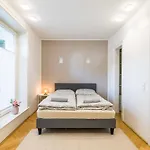 Generous Family-Apartment With Two Seperate Bedrooms Close To The U-Bahn