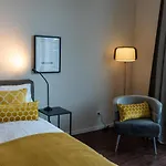 DUX\'ens Boardinghouse Apartment veer