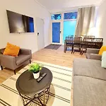 Spacious Flat Next To Goldbekkanal In Hamburg Winterhude