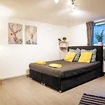 122 Haydnstrasse X