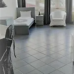 Mehrbett-Apartment 3 Citynah, Einfache Ausstattung