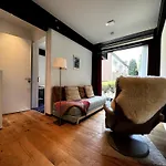Neues Exclusives 2 Schlafzimmer Apartment Hamburg