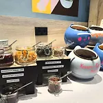 Holiday Inn - The Niu, Yen Hamburg City By Ihg