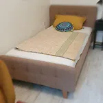 Charmantes großes Zimmer
