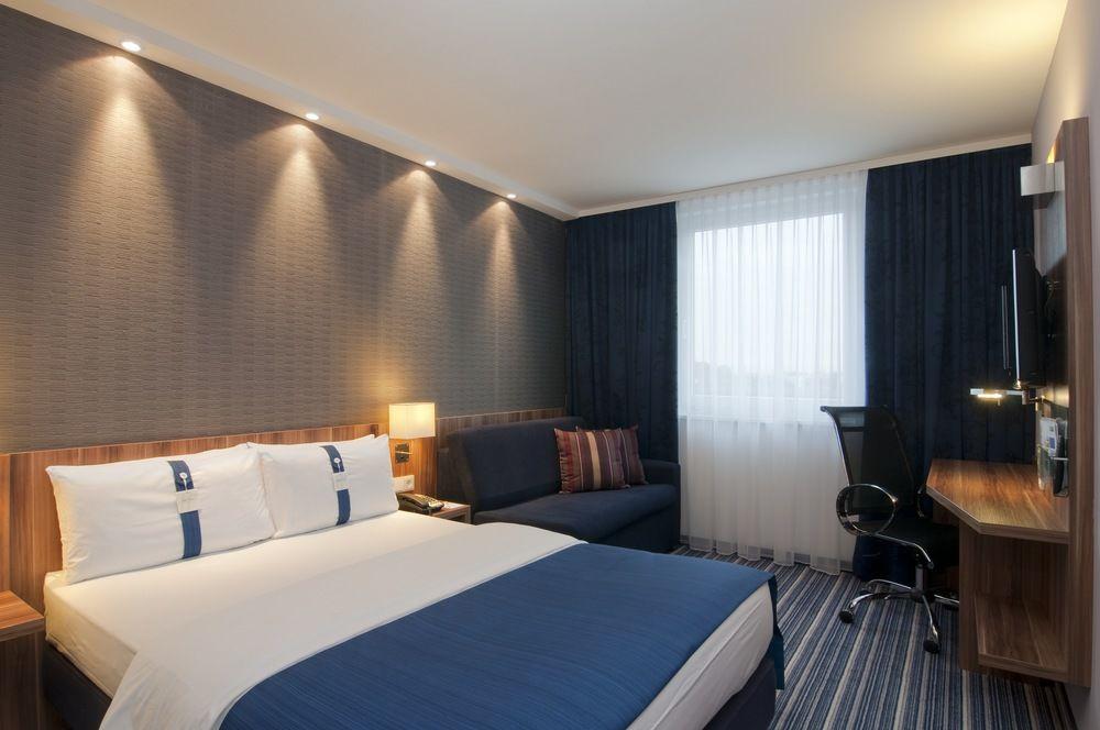 Express - St. Pauli-messe Hotel 3*