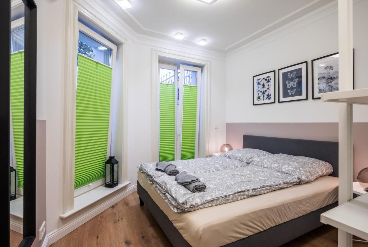 Generous Family-apartment With Two Seperate Bedrooms Close To The U-bahn Apartment Hamburg