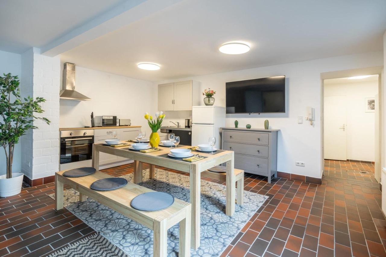 Freshly Renovated Apartamento *