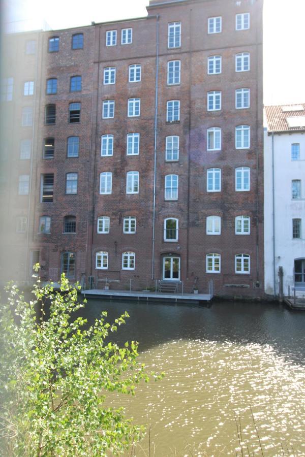 Neu! Einmaliges Loft Im Binnenhafen - Hafenblick! Apartment Hamburg