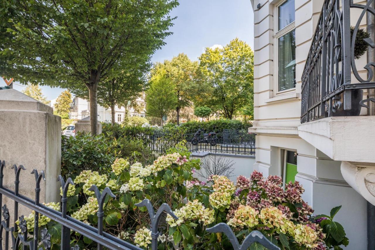 Generous Family-apartment With Two Seperate Bedrooms Close To The U-bahn *