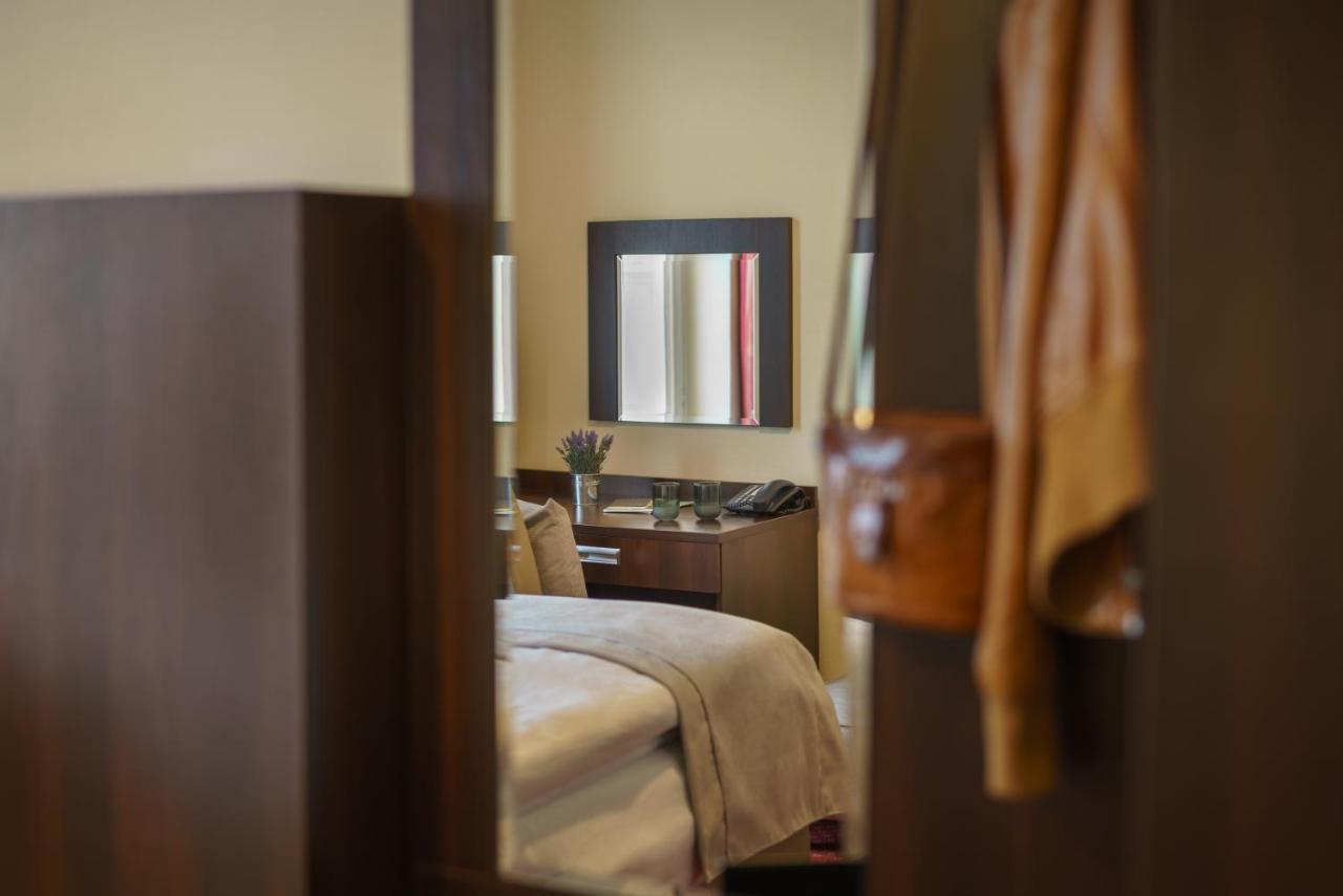 Hotel Garner Hotel Hamburg - Graf Moltke 3*