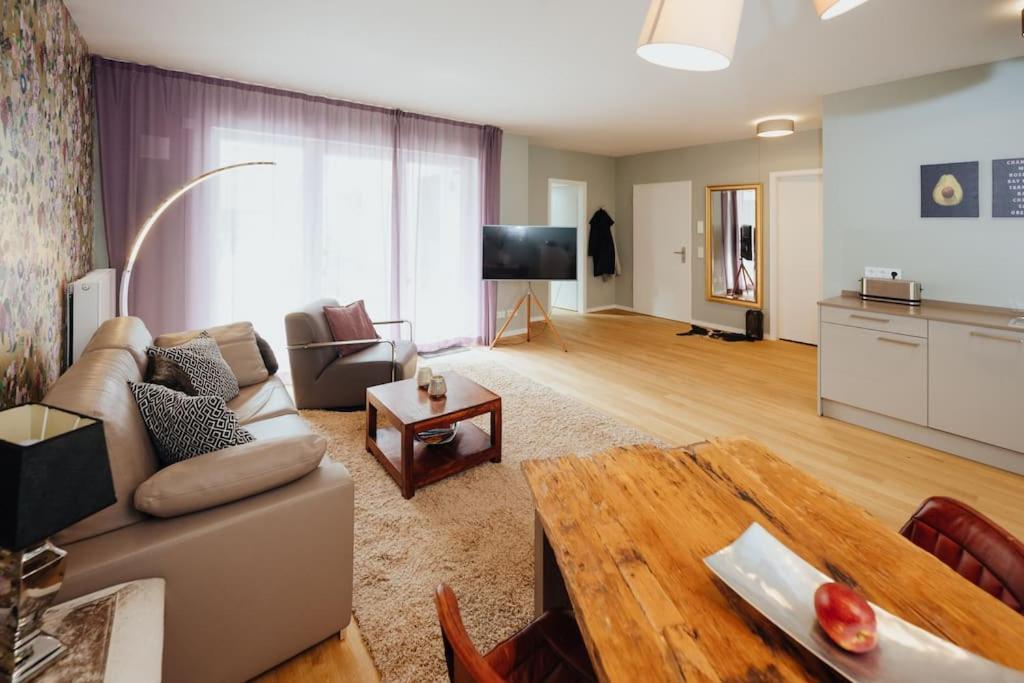 Apartamento Exklusiv, Zentral, Terrasse: 2-zi-app. Bis 4 Pers Hamburgo