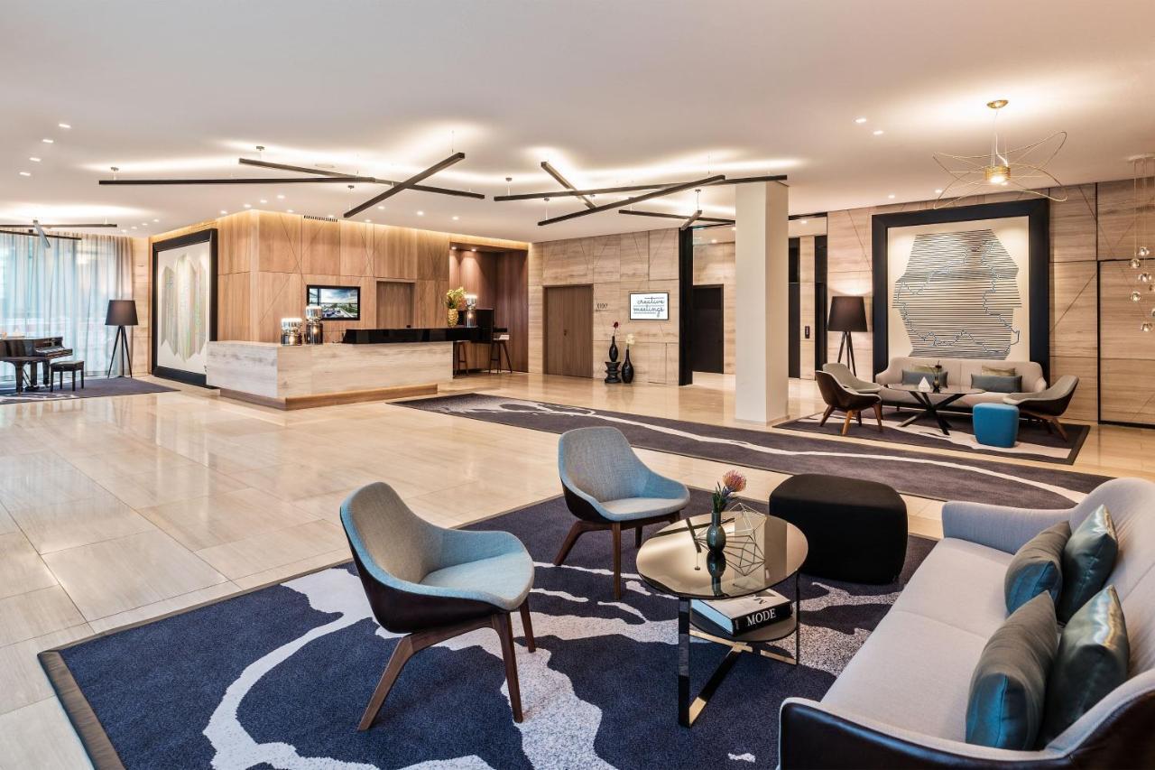Le Meridien 5*