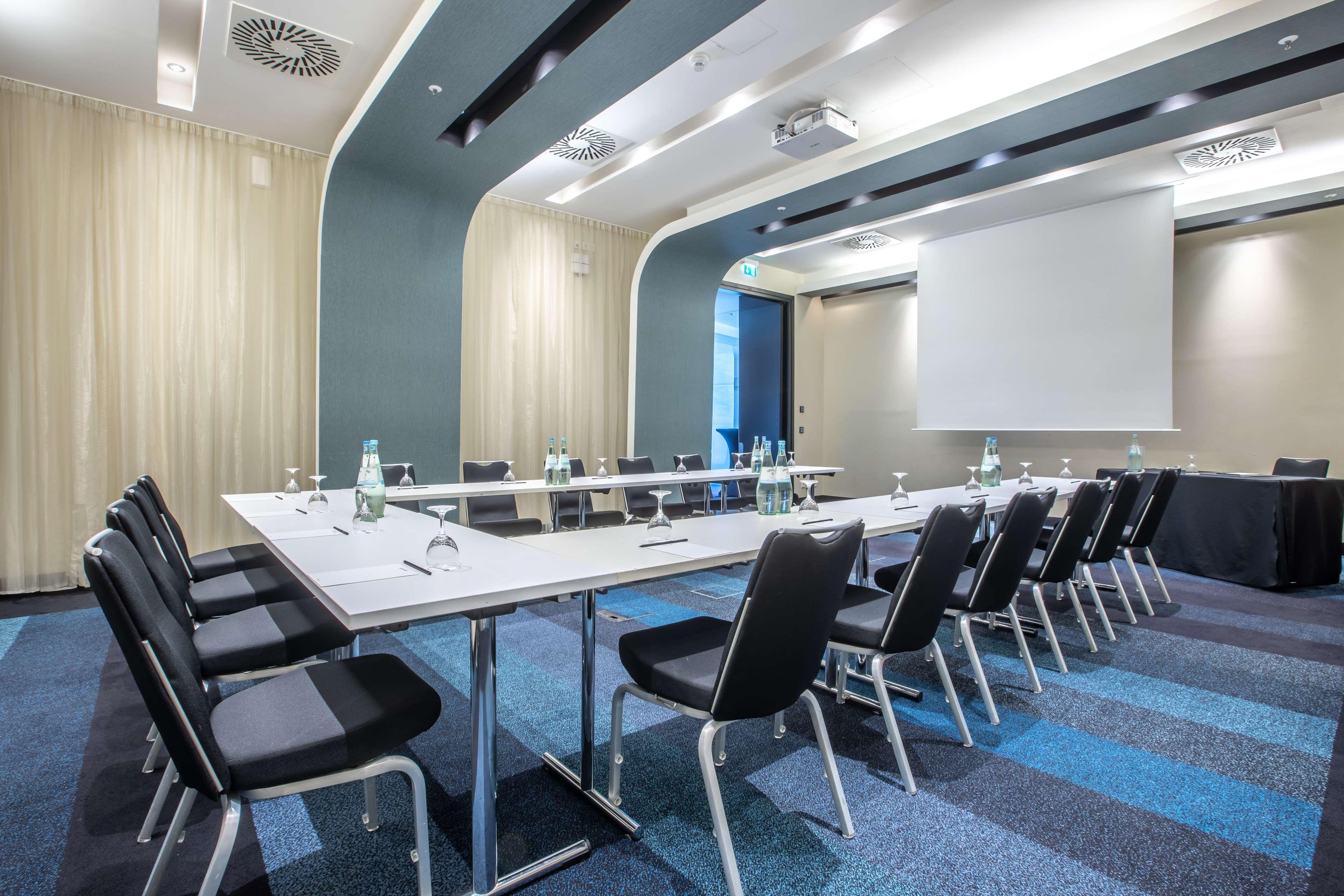 Radisson Blu Hotel, 4* Hamburg