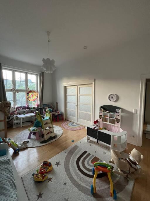 Apartment An Der Alster /altbau/ 105m2 Hamburg