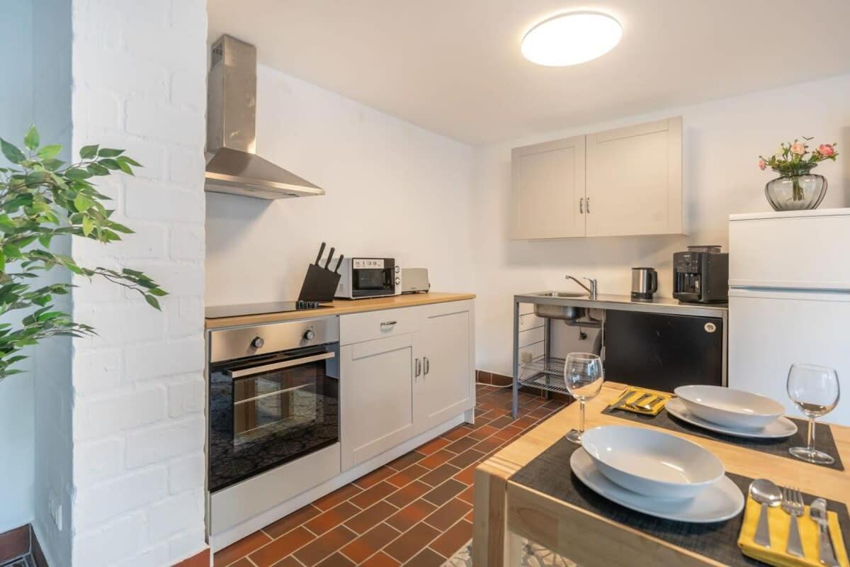 Hamburg City Apartment *