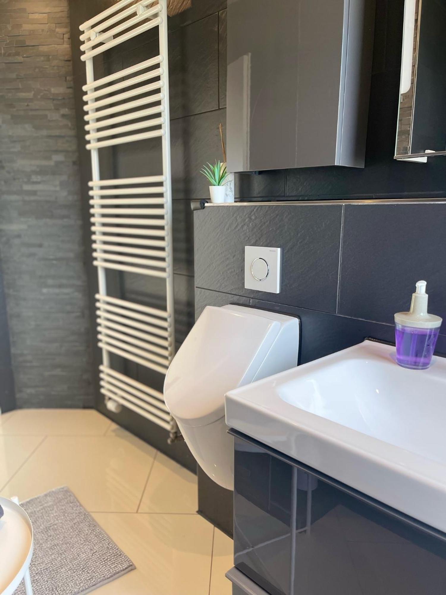 Inselsuites Finkennest Airbus Finkenkwerder 125 M2 Kamin * Hamburg