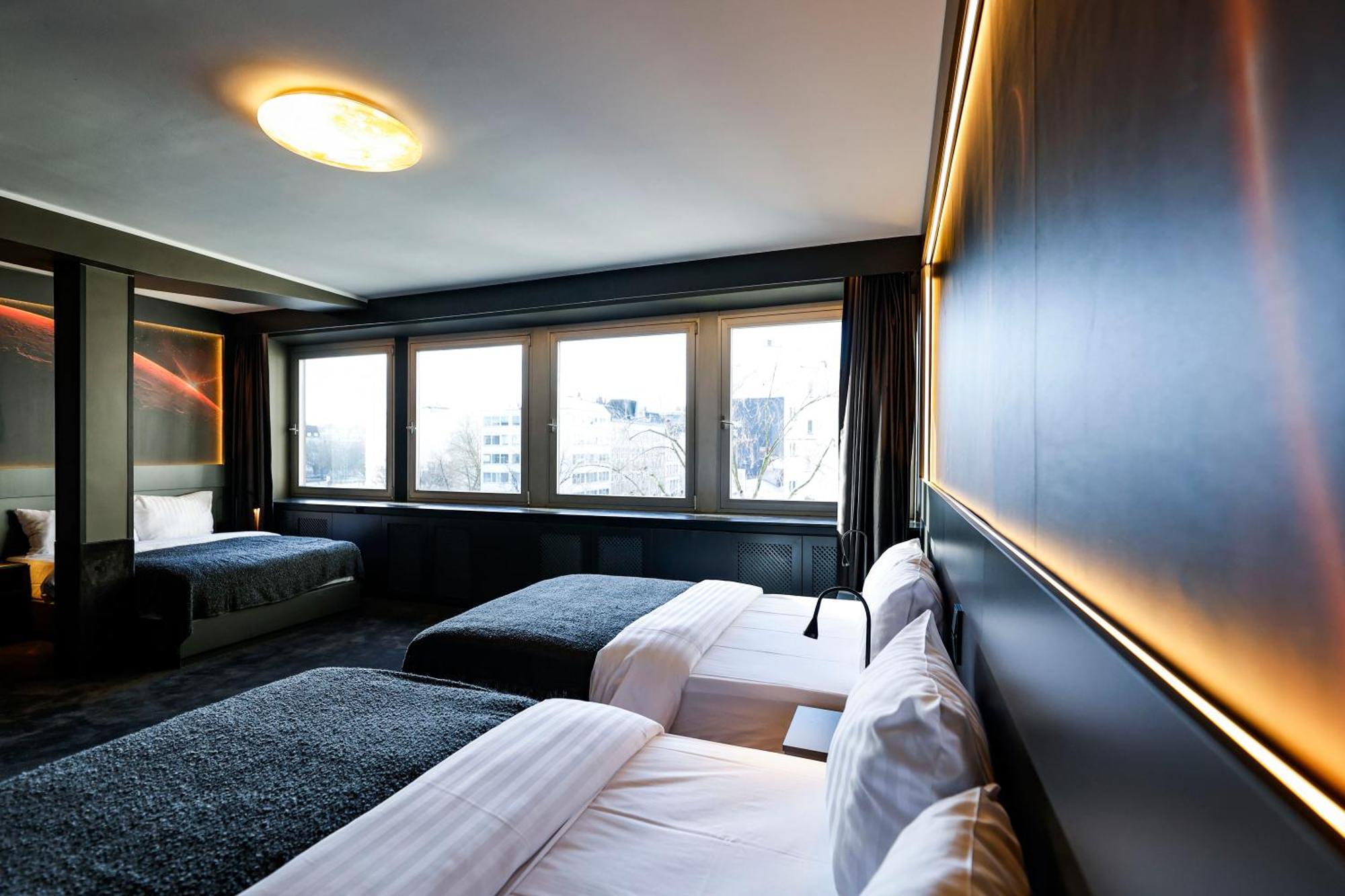 Sleephotels Cosmos Hotel