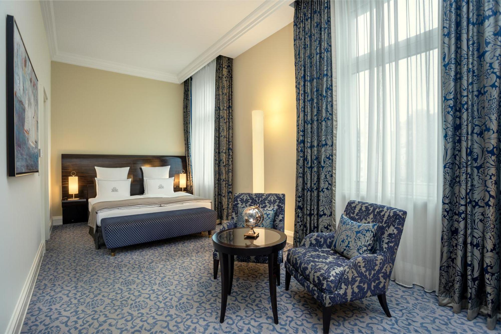 Atlantic Hamburg, Autograph Collection 5* Hamburg