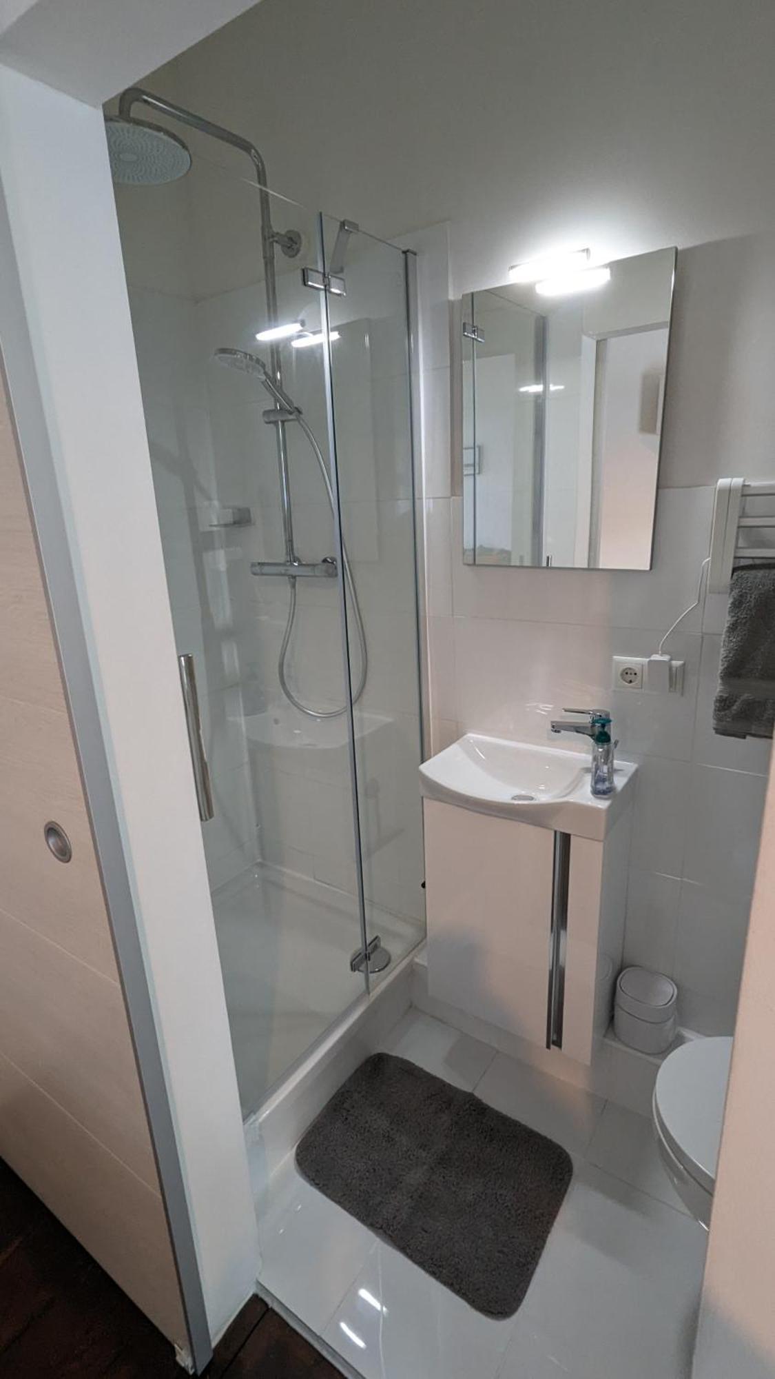 Apartamento Deine In Zentraler Lage In Altona *