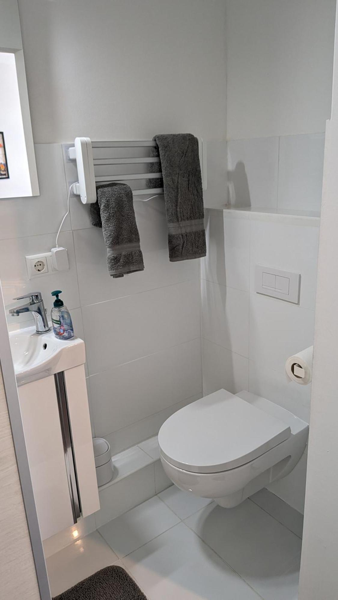 Apartamento Deine In Zentraler Lage In Altona *
