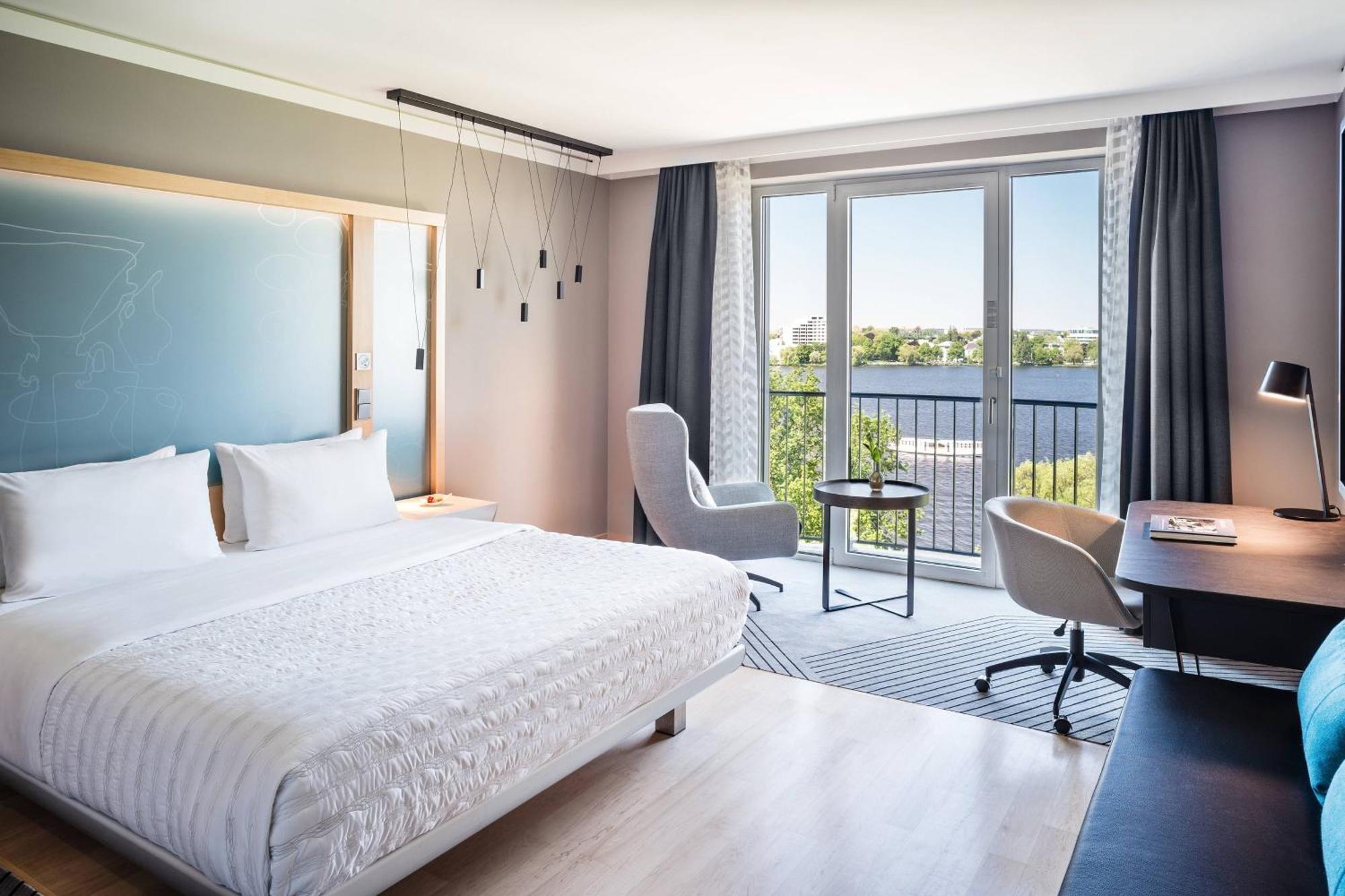 Le Méridien Hotel 5*