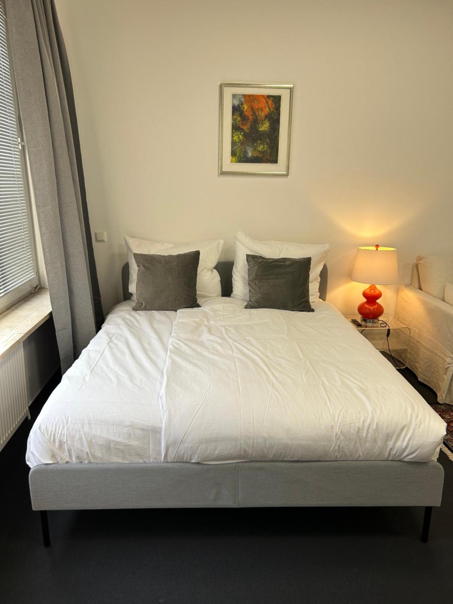 Appartement 35 Qm Grosses Mit Eigenem Badezimmer In Den Elbvororten
