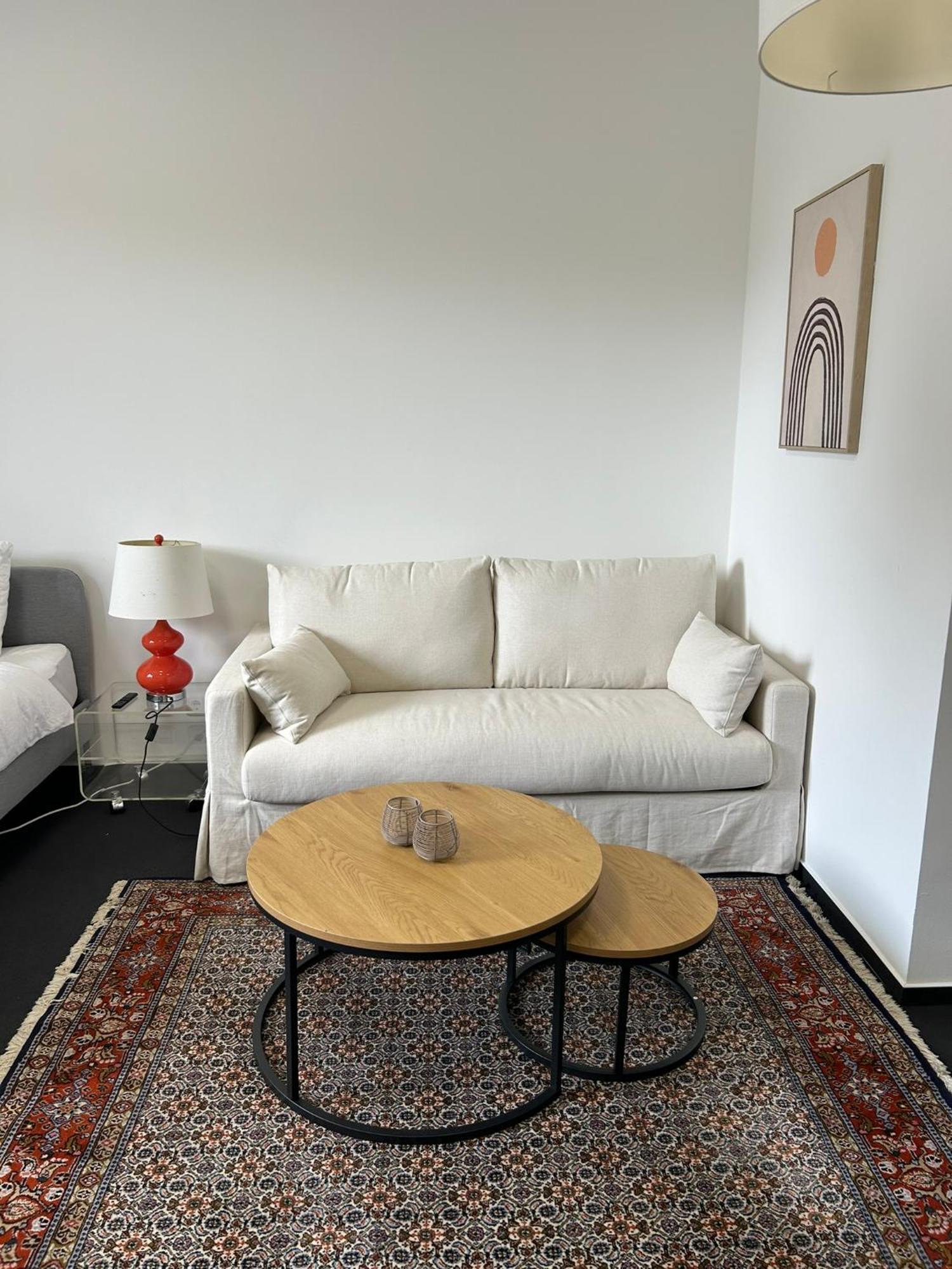 35 Qm Grosses Mit Eigenem Badezimmer In Den Elbvororten Hamburg-Harburg
