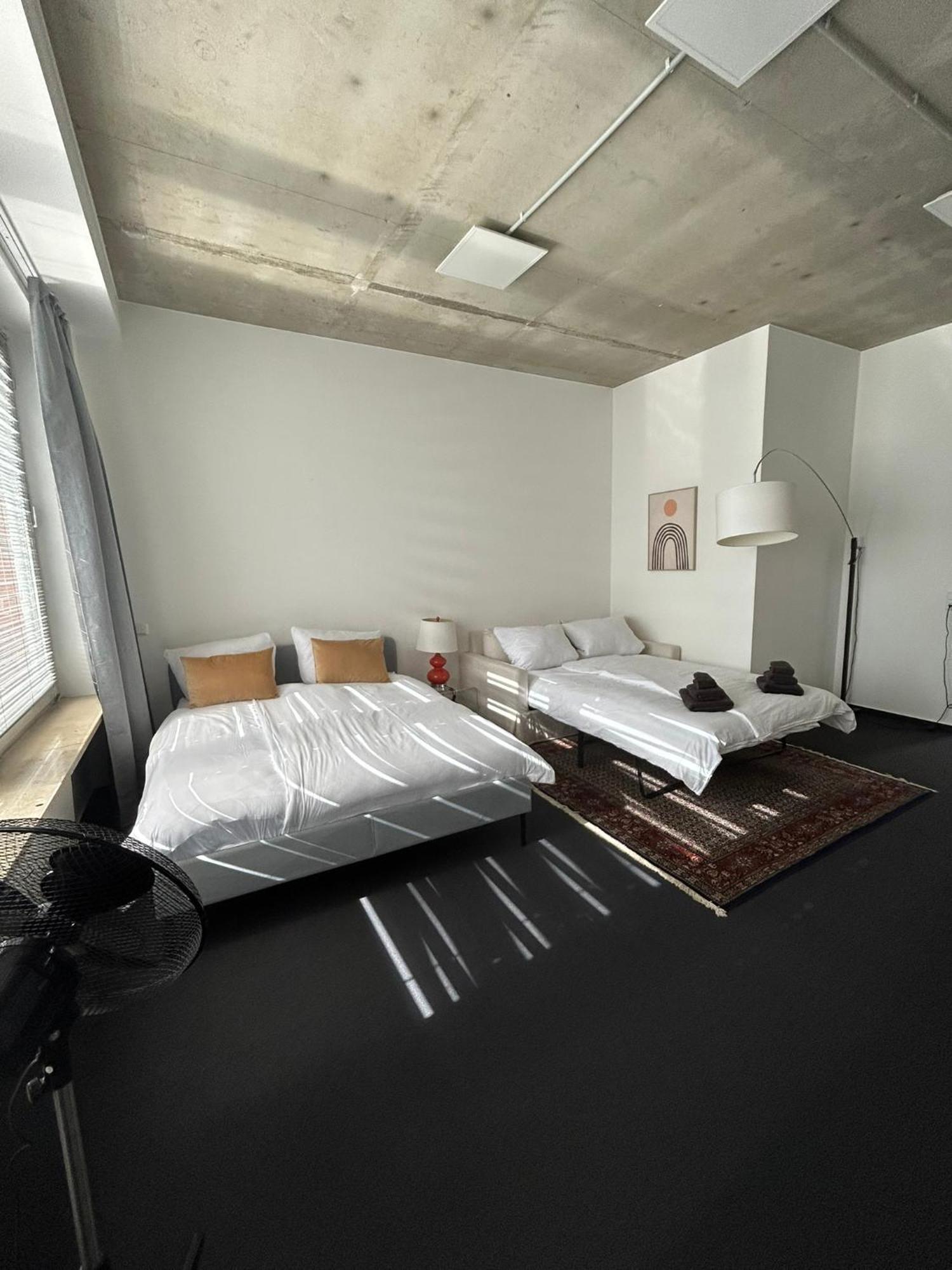 35 Qm Grosses Mit Eigenem Badezimmer In Den Elbvororten Appartement