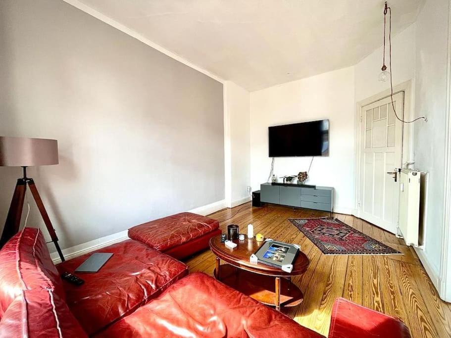 100 Qm Altbau-wohnung Mitten Im Zentrum * Hamburg