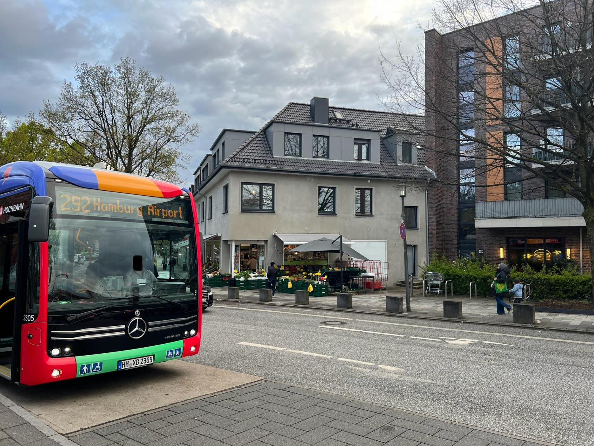 Business Kranich: 3 Zimmer, Infrastrukturlage Hh Langenhorn, Naehe Airport Hamburg