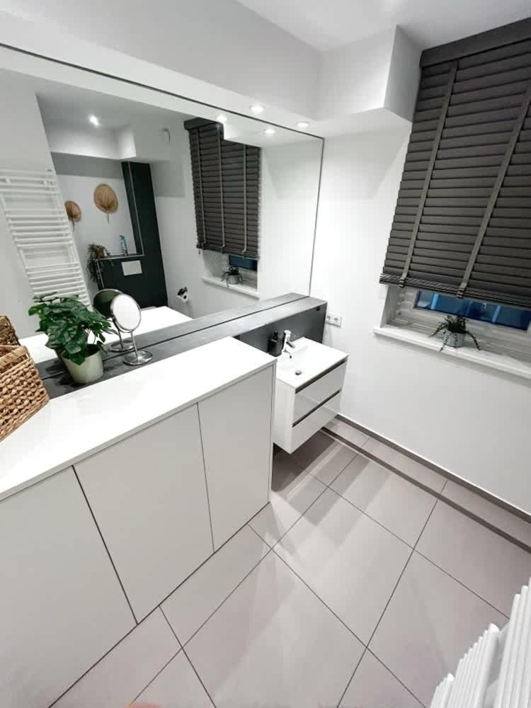 Spacious For 12 In Apartamento *