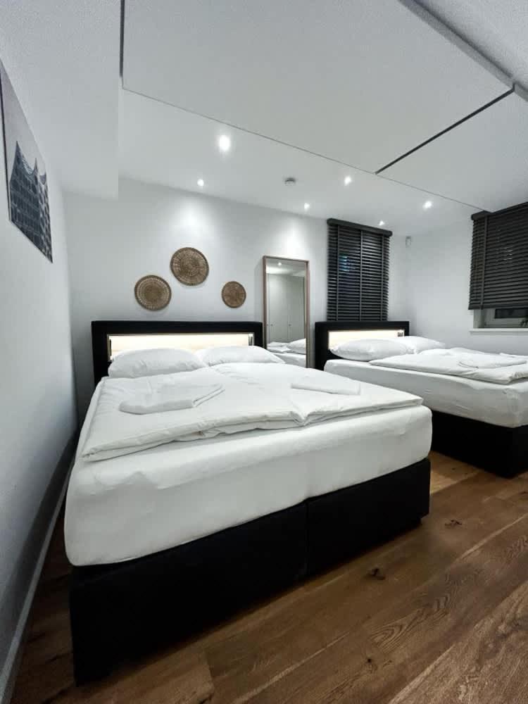 Apartamento Spacious For 12 In Hamburgo