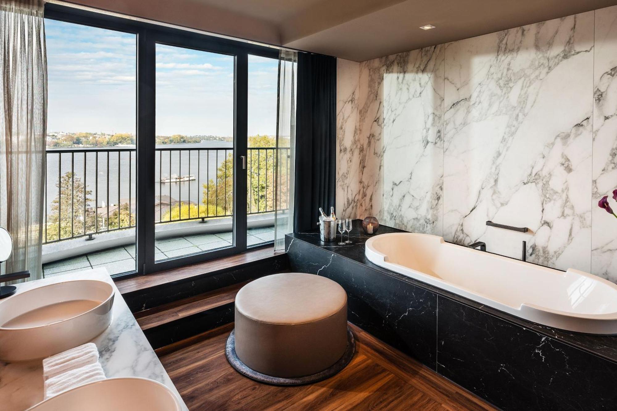 Le Meridien 5* Hamburgo