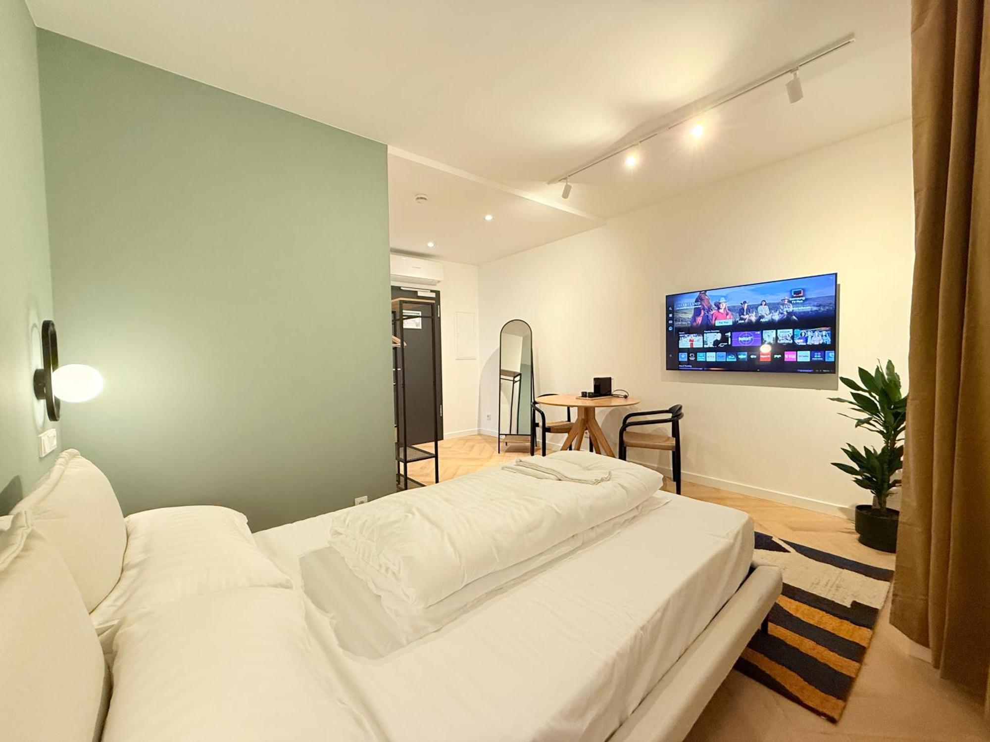 Stayzz By Homyzz Aparthotel