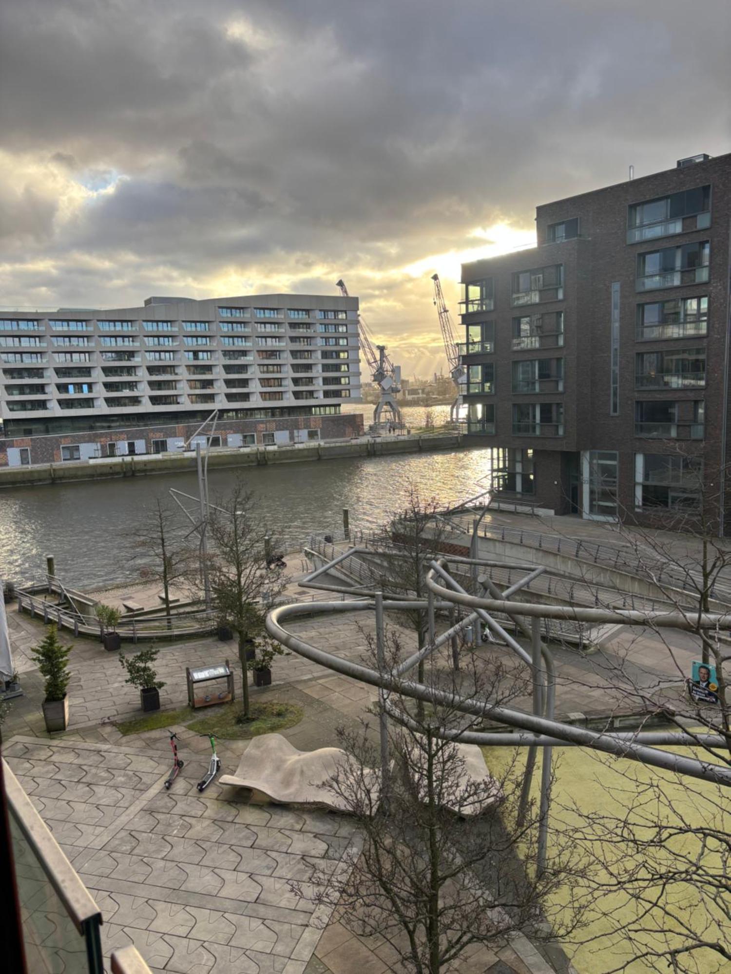 2 Etagen Luxusappartmen Mit Wasserblick Apartment
