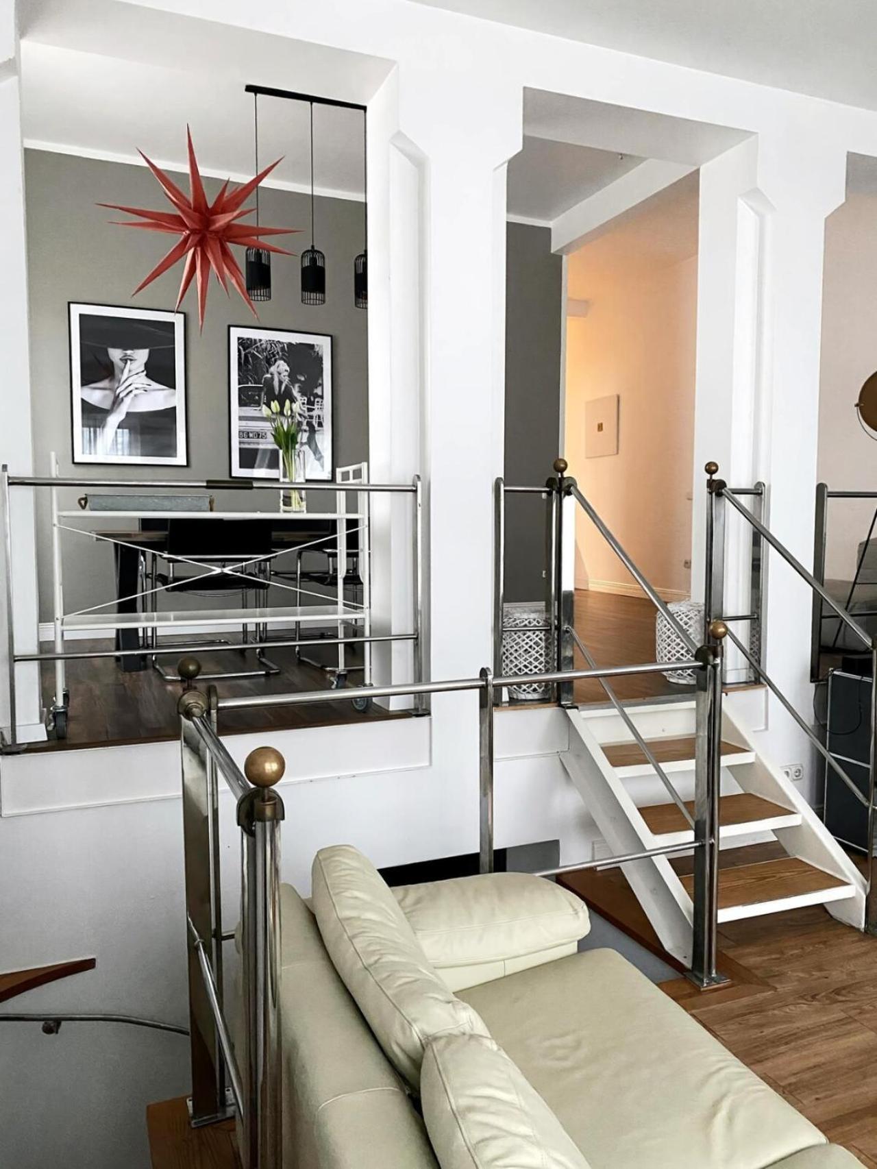 90sqm Unique Living Near The Alster Apartment