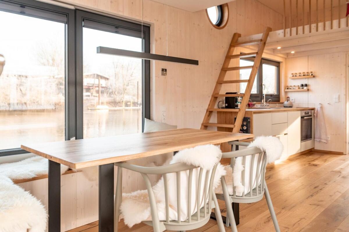 Wohnlich, Hochwertig - Hausboot Petite Mit Kamin