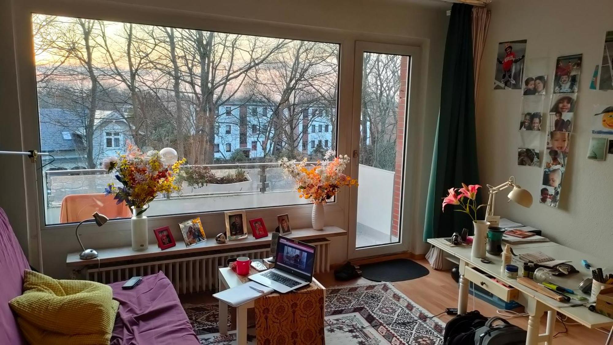Sonnenschein Am Modezentrum * Hamburg
