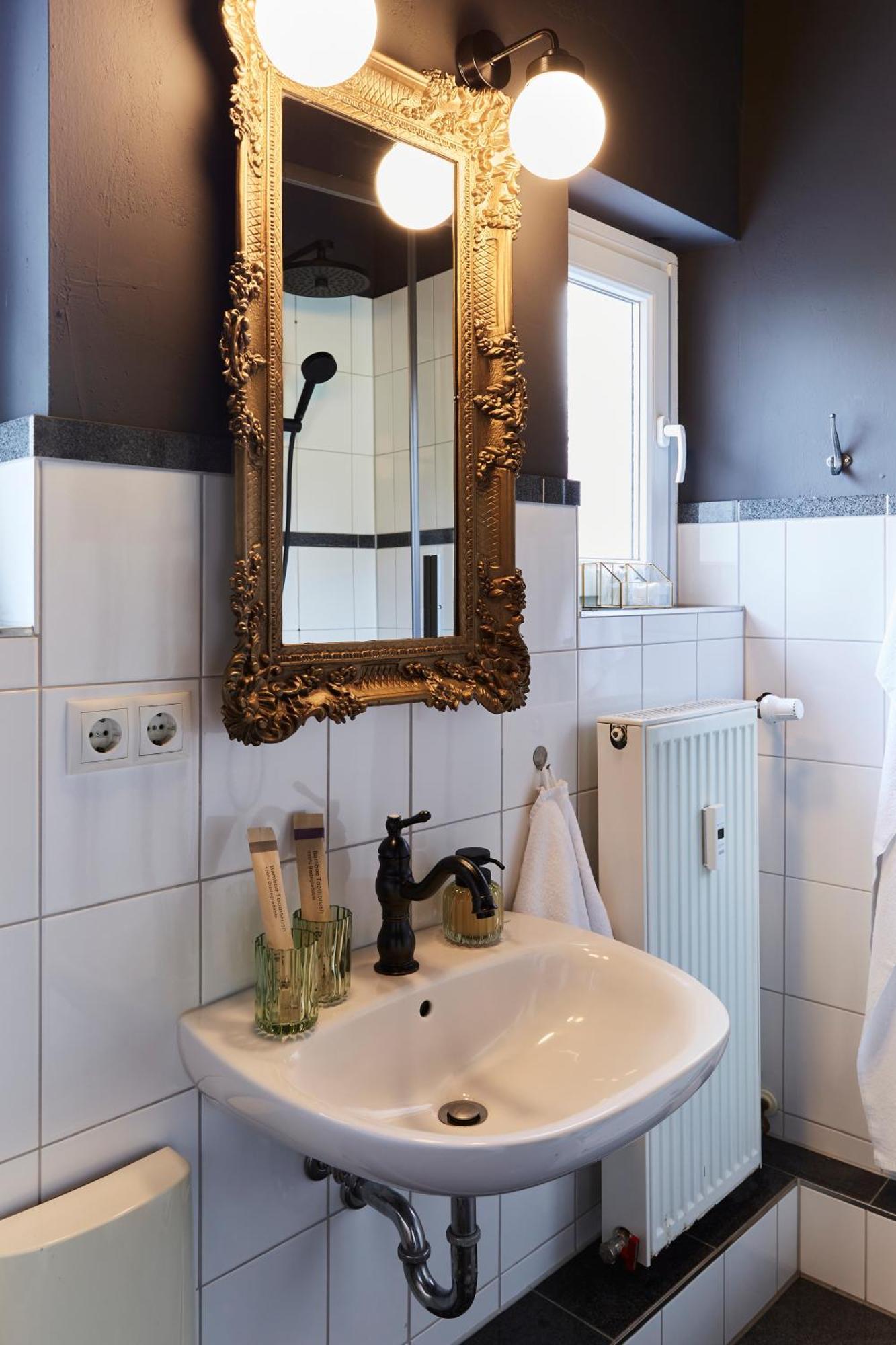 Little Wizard Apartment Hamburg - Bis 4 Personen - 44 Qm - Kostenloser Parkplatz