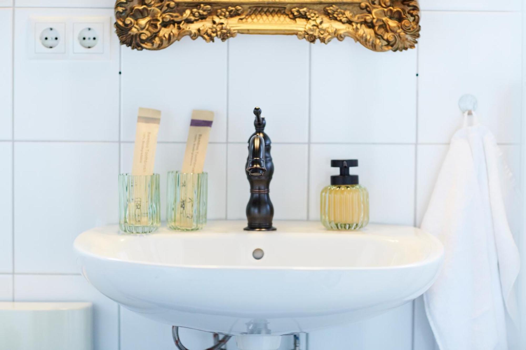 Apartment Little Wizard Apartment Hamburg - Bis 4 Personen - 44 Qm - Kostenloser Parkplatz *