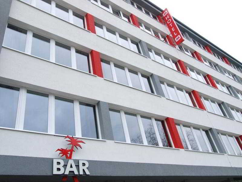Meininger Center Hotel 3*