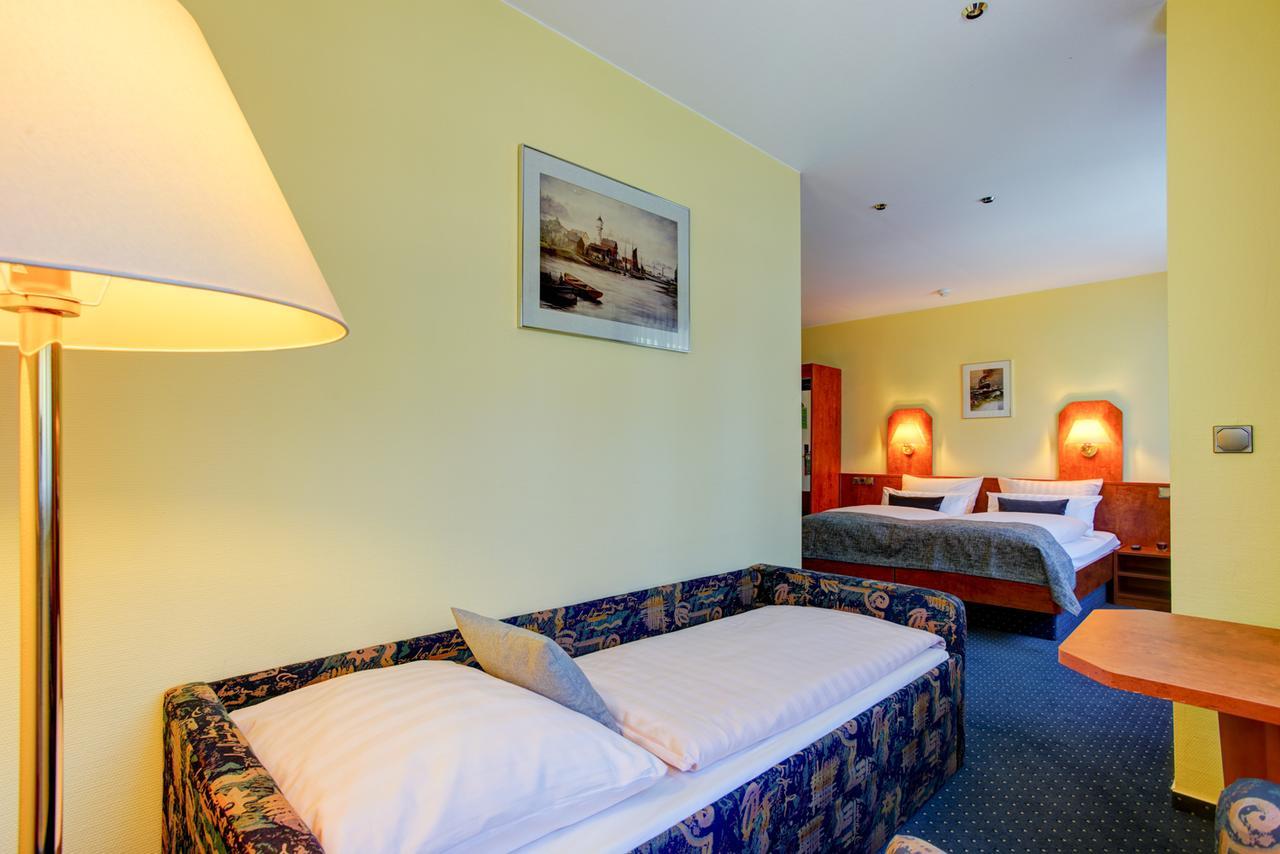 Elbinsel Free Parking 3*