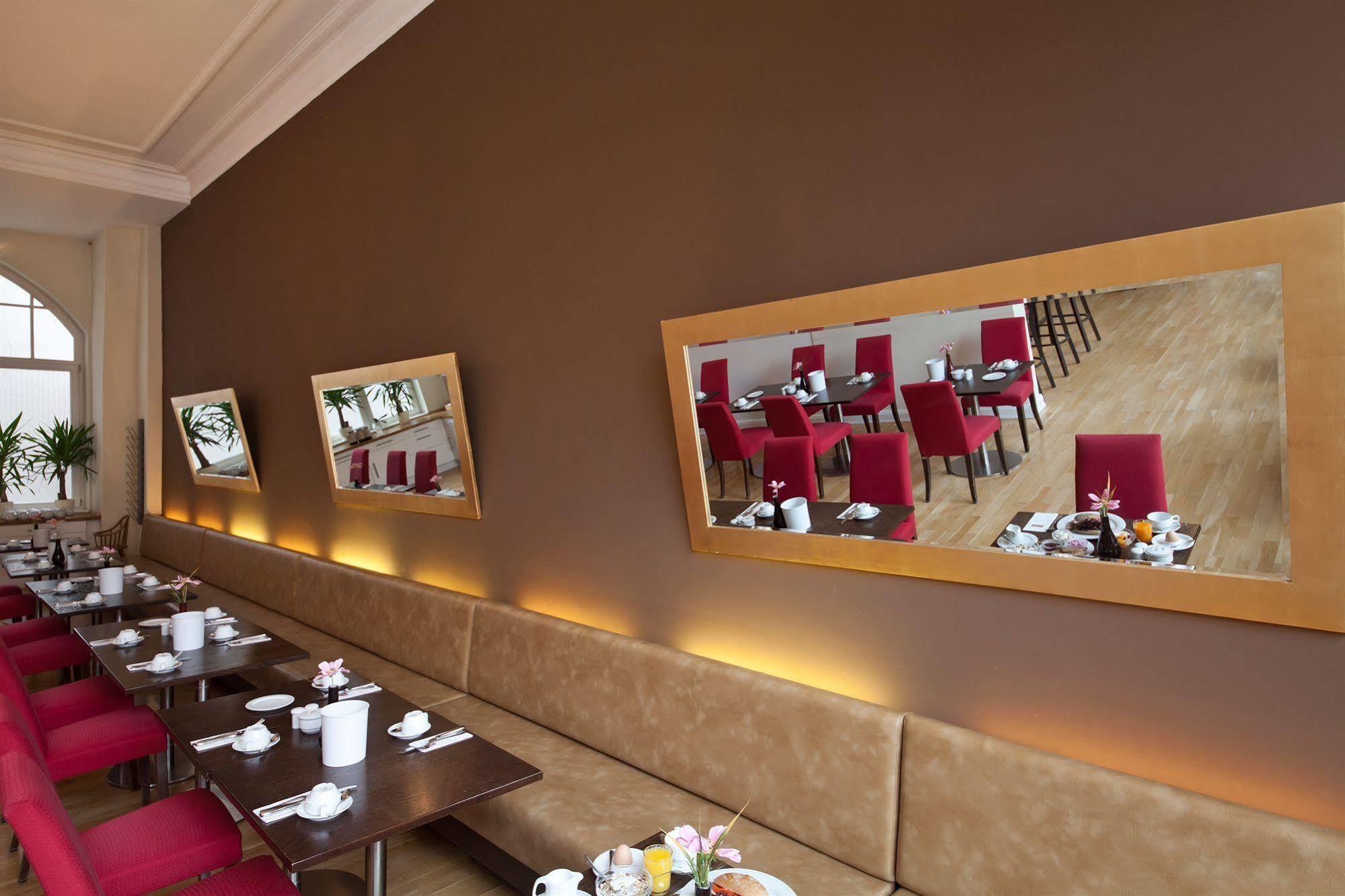 Holstenwall Neustadt 3*