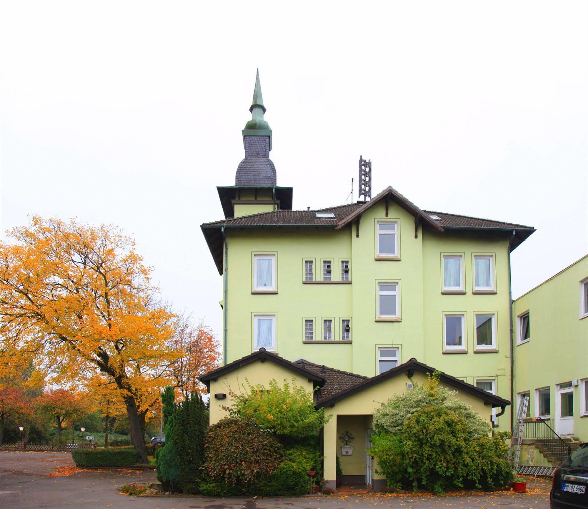 Wilhelmsburger Hof Hotel 2*