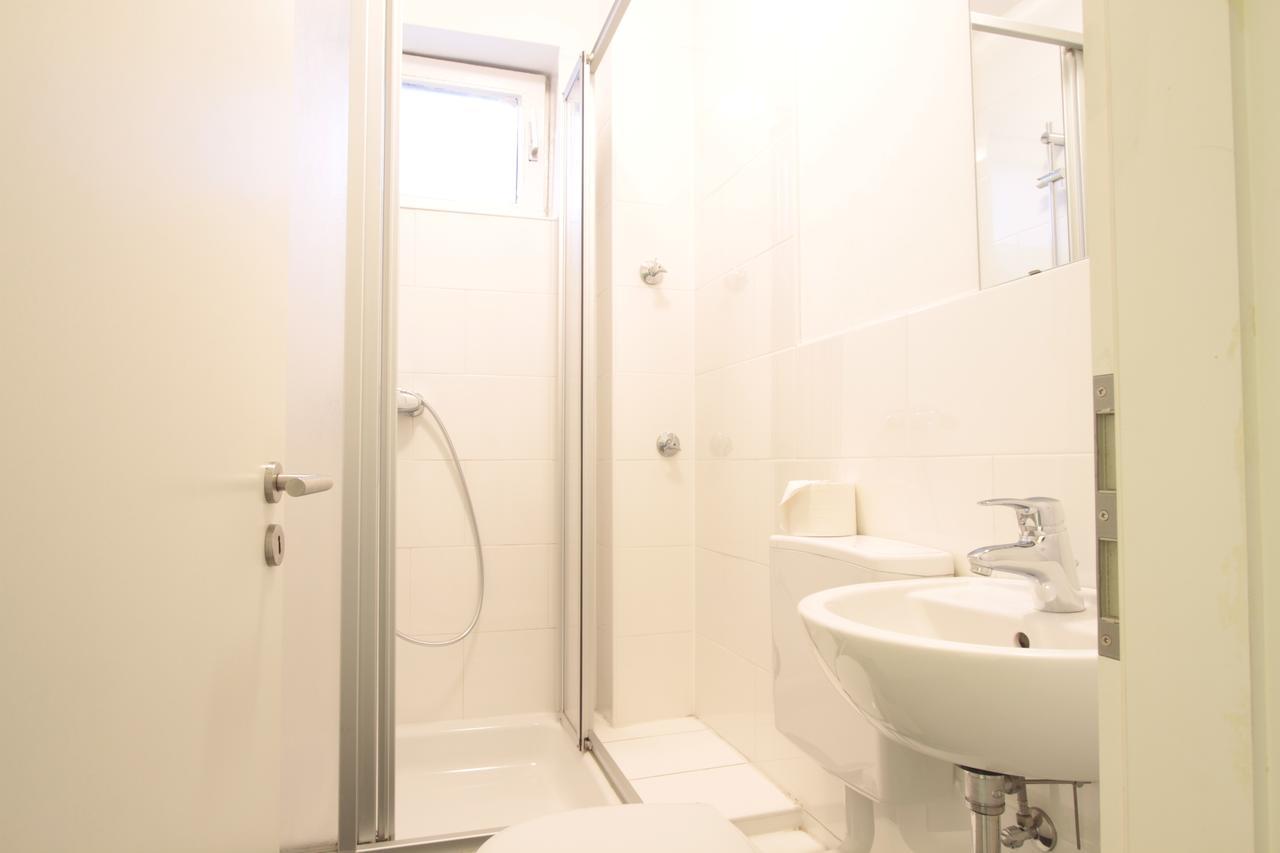 Bedpark Altona Hostel *