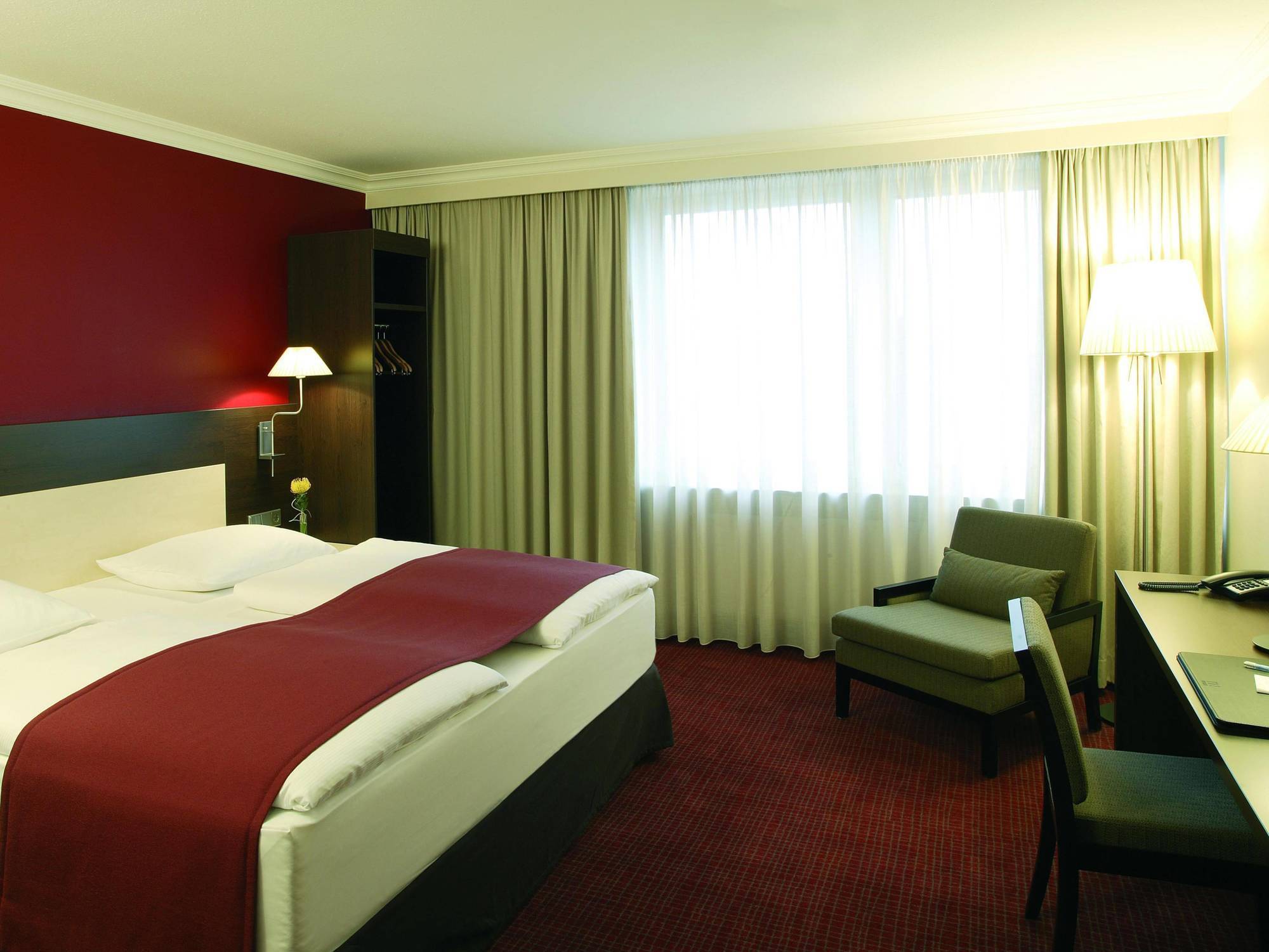 Nh Mitte 4* Hamburgo