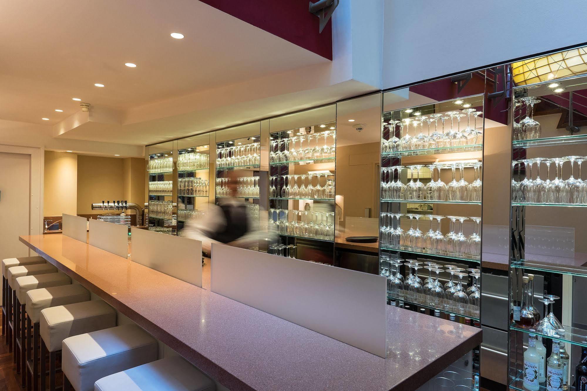Baseler Hof 4* Hamburgo