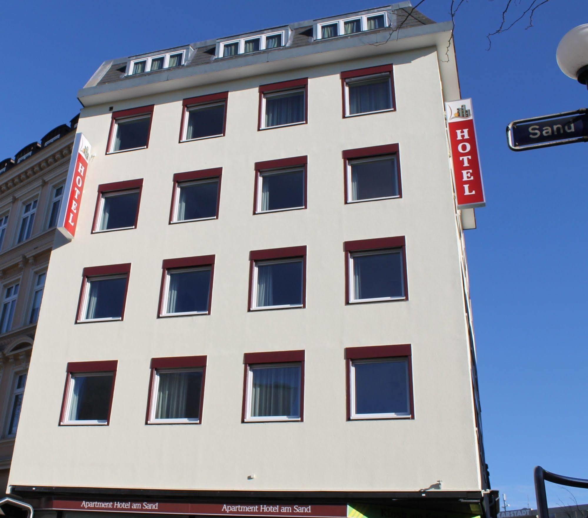 Am Hotel Hamburg-Harburg