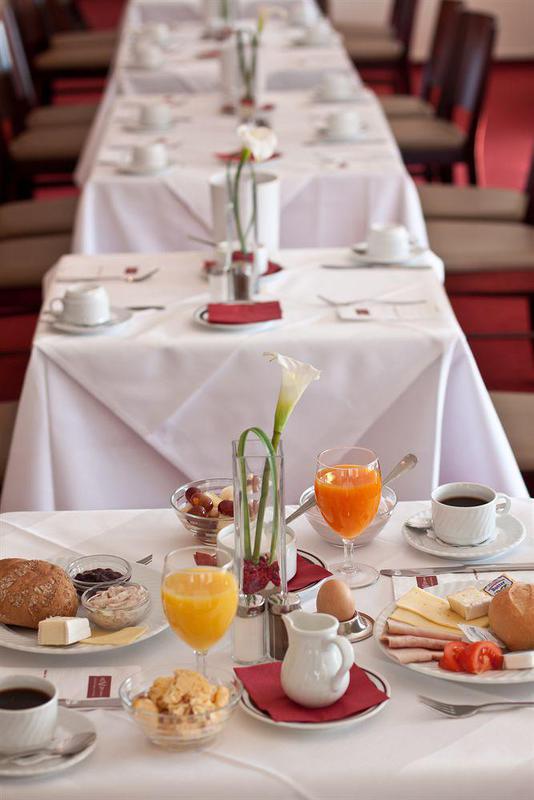 Garner Hotel Hamburg - Graf Moltke 3*