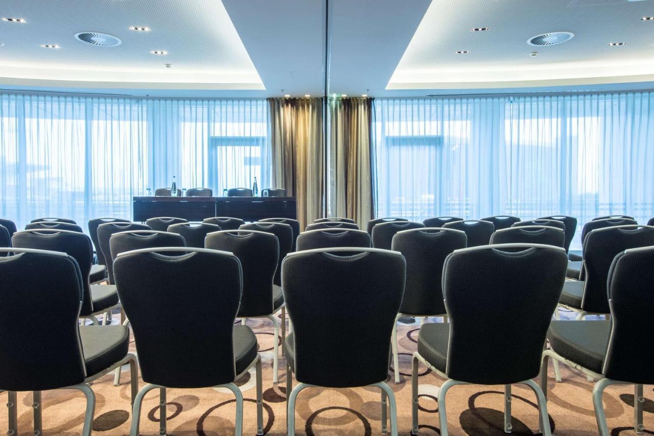 Radisson Blu Hotel, Airport 4* Hamburg-Harburg